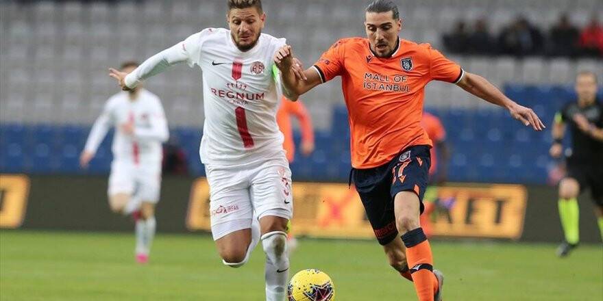 Medipol Başakşehir Kazanmaya Devam Ediyor