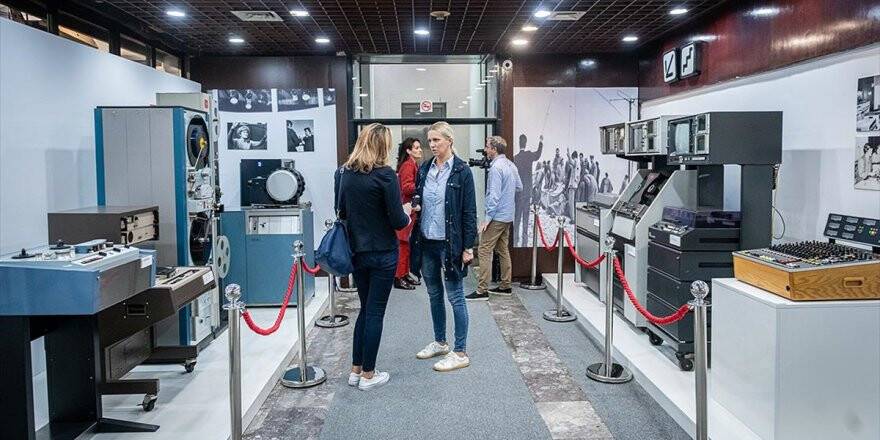 Karadağ'daki Radyo Ve Televizyon Müzesi Geçmişe Işık Tutuyor