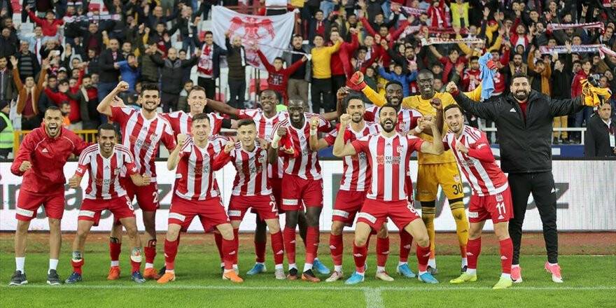 Sivasspor'un 'Dipten Zirveye' Uzanan Başarı Öyküsü