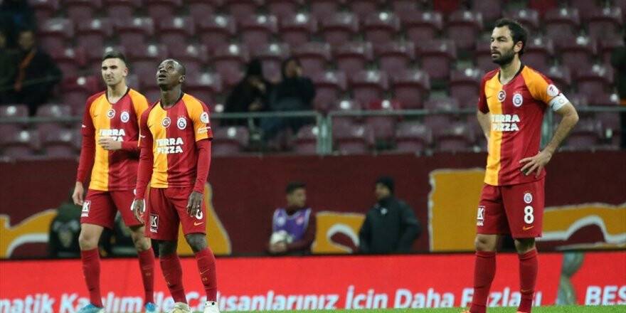 Galatasaray Sahasında 2. Lig Takımı Tuzlaspor'a Yenildi