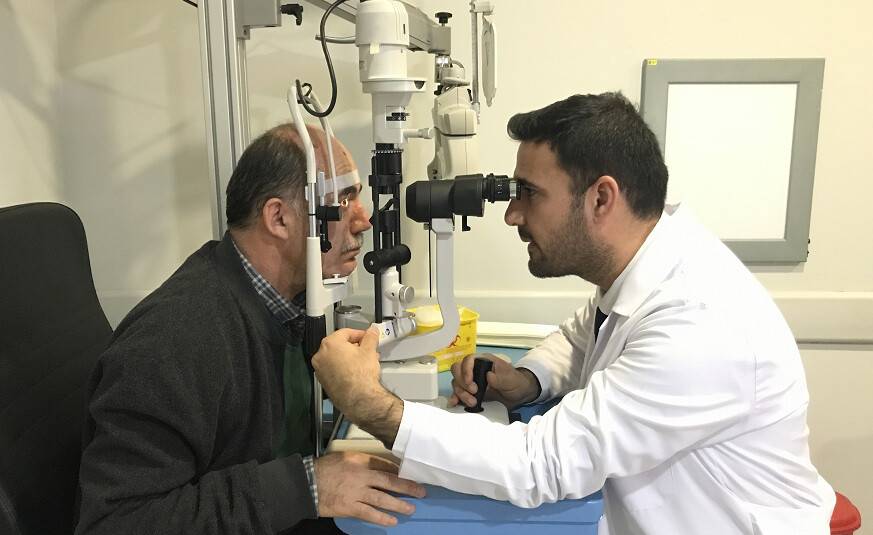 50 yaş ve üzerinde göz hastalıkları tedavisi zorlaşıyor