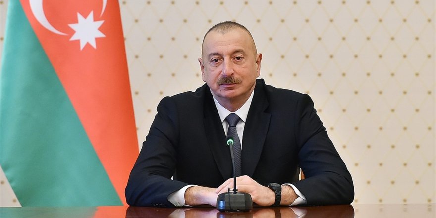 Aliyev: Ateşkes isteyenler Ermenistan'a silahlar gönderiyor