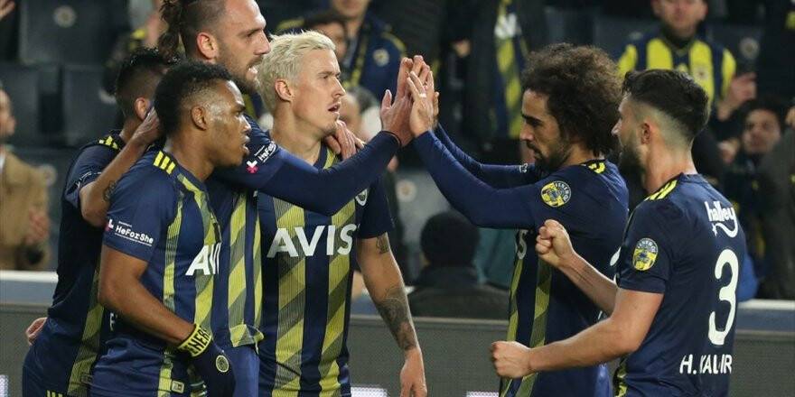 Fenerbahçe'den Evinde Farklı Galibiyet