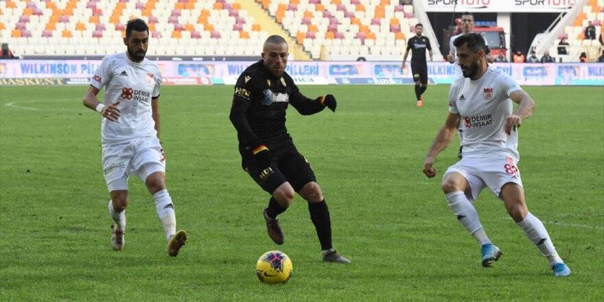 Demir Grup Sivasspor Liderliğini Sürdürdü