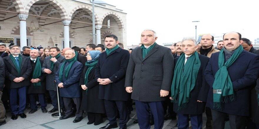 Bakan Kurum ve Bakan Ersoy 'Vefa Vakti' yürüyüşüne katıldı