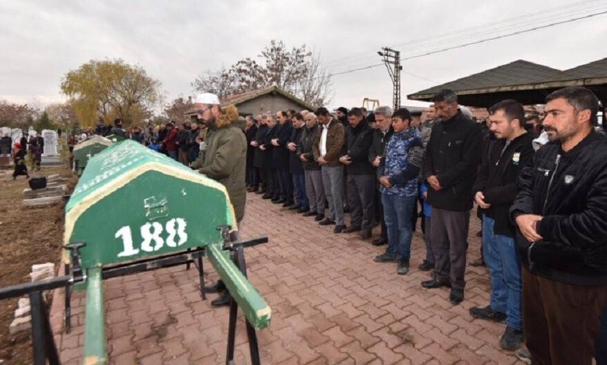 Göçükte hayatını kaybedenler son yolculuğuna uğurlandı