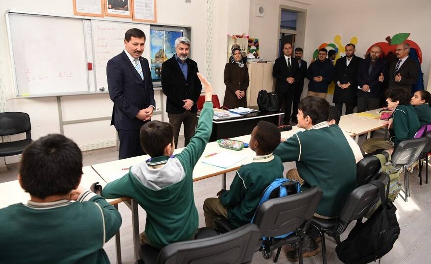 Başkan Kılca: "İlçemizdeki eğitimin fiziki ve akademik kalitesine katkı sunuyoruz"