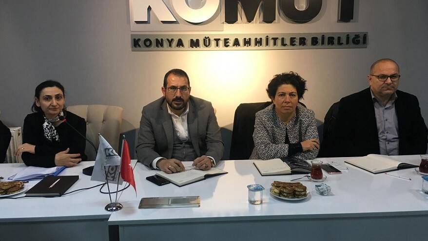 KOMÜT’te yeni müteahhitlik yasası konuşuldu