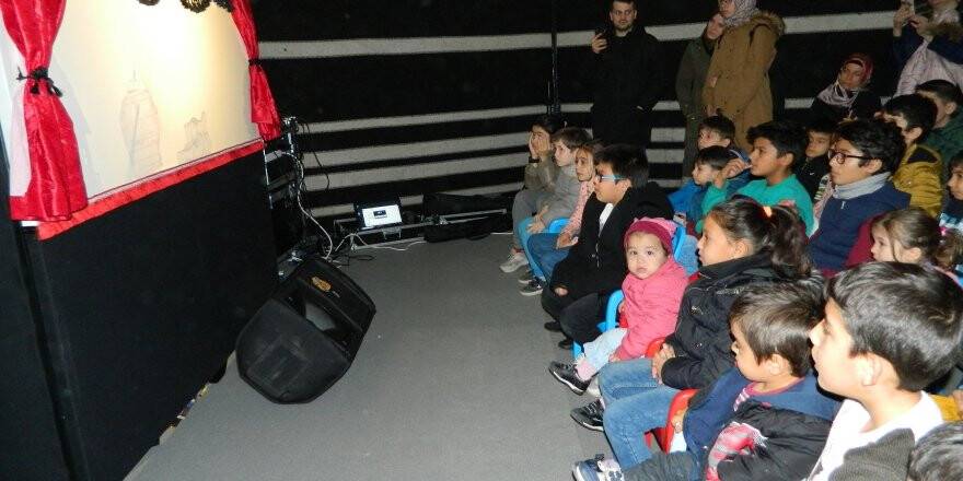 Sohbet çadırında kültür yaşatılıyor