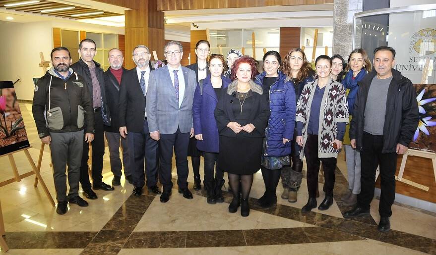 Selçuk’ta “Orta Torosların Endemik Bitkileri” fotoğraf sergisi açıldı