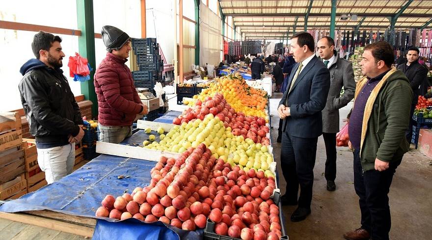Başkan Kılca, Kumköprü Kapalı Pazaryeri esnafını ziyaret etti
