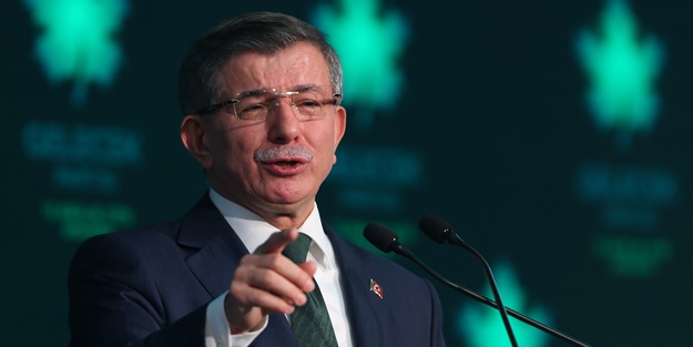 Gelecek Partisi Genel Başkanı Davutoğlu, canlı yayında soruları yanıtladı: