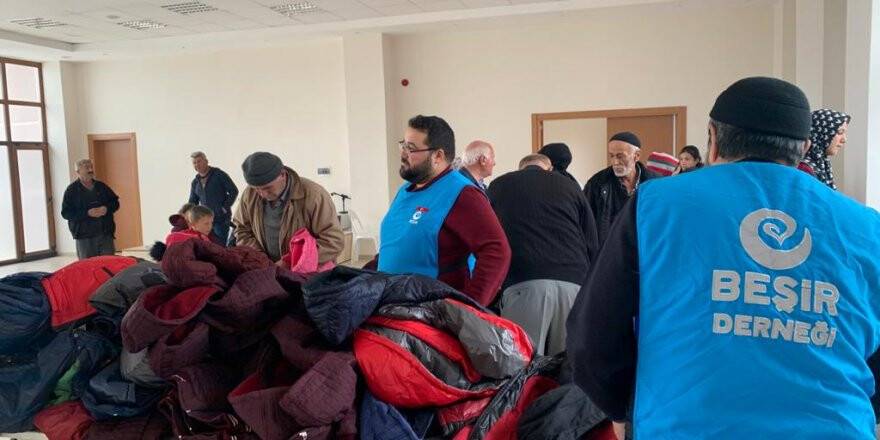 Konya Beşir Derneği Tatköy Mahallesi'nde Yardım Paketi Dağıttı