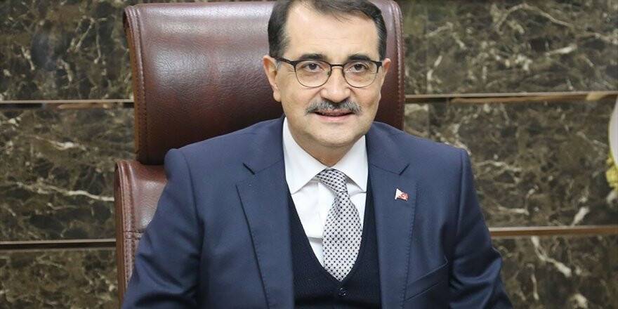 Bakan Dönmez: Elektriği Yenilenebilir Kaynaklardan Kullanmak İsteyen Tüketiciler İçin Yeni Bir Tarife Modeli Çalışıyoruz