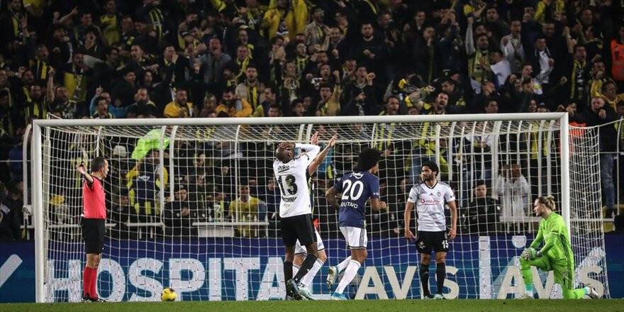 Yılın Son Derbisinin Galibi Fenerbahçe