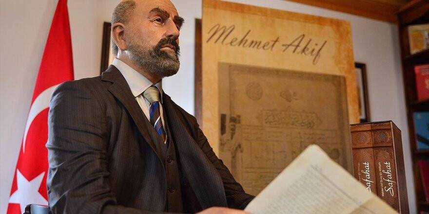 Akif'in Anıları Çanakkale'de Çocukluğunun Geçtiği Evde Yaşatılıyor