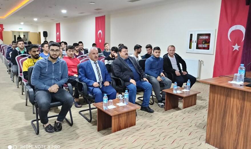Beyşehir’de üniversite öğrencilerine ‘tütünle mücadele’ konferansı