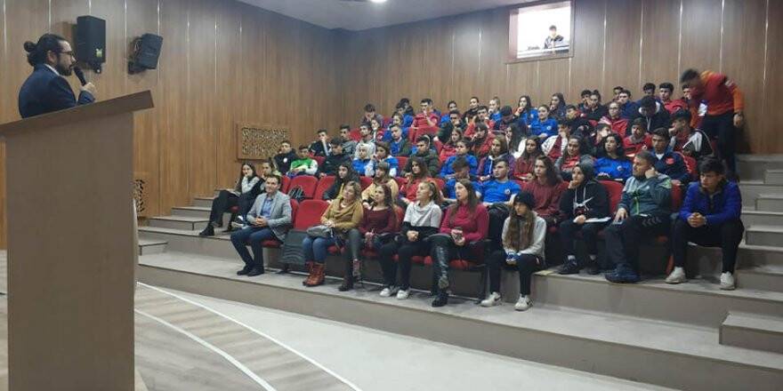 KSL’de söyleşiler sürüyor