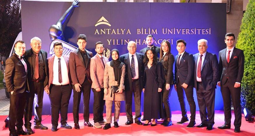 KTO Karatay Üniversitesine "Yılın Havacılık" etkinliğinde iki ödül