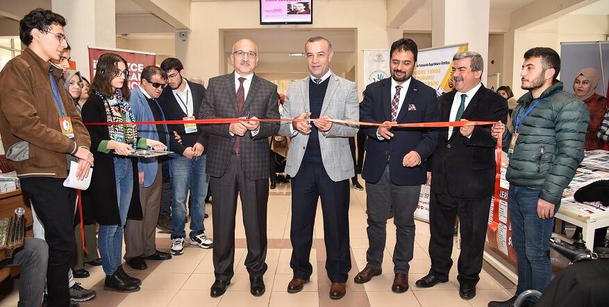 ÖZEL ÇOCUKLAR ÖZEL MATERYALLER SERGİSİ