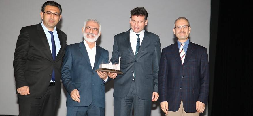 “Hakkın sesi Mehmet Akif Ersoy” konferansı