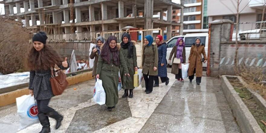 KYK’lı gençler gönül bağı kuruyorlar