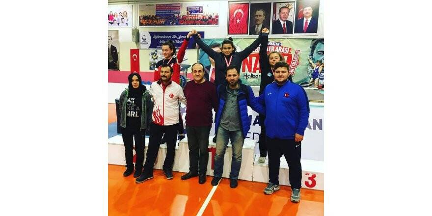 Dilara Narin’den 3 madalya