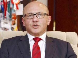 Papageorgiu Görevden Alındı