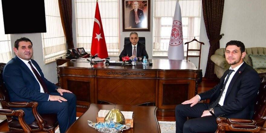 Başkan Çiğdem'den Vali Toprak'a ziyaret