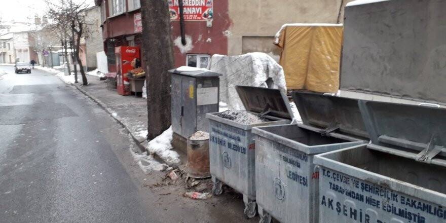 Akşehir’de kül ve inşaat atıkları konteynerlere dökülmeyecek