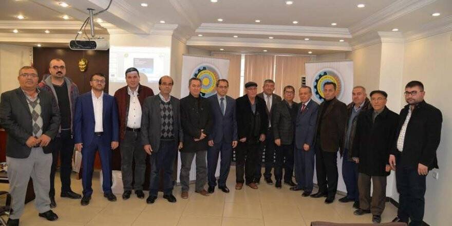 Karapınar'da vergi rekortmenleri plaketle ödüllendirildi