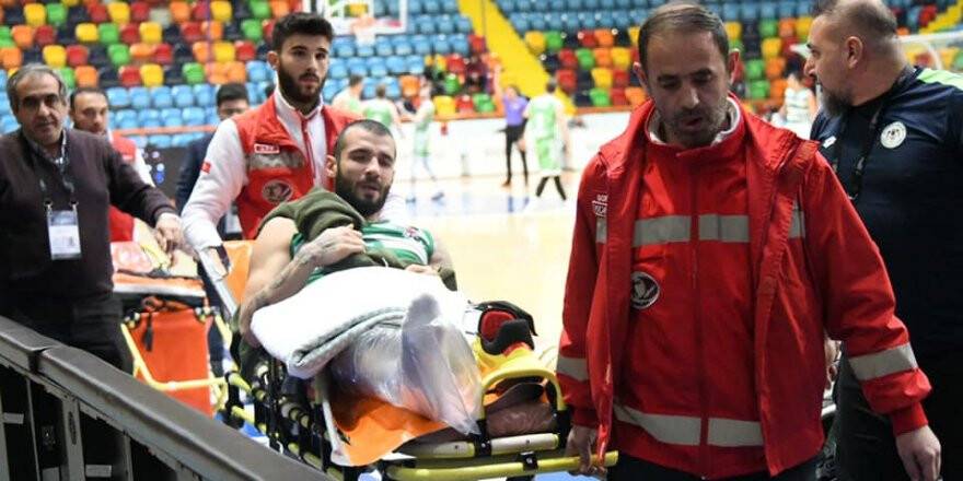 Dev adamlar çıkışta