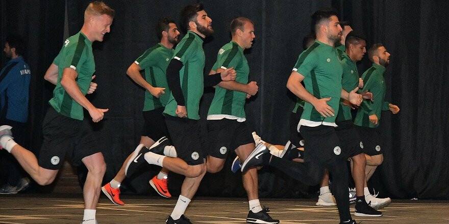 Kartal salonda çalıştı