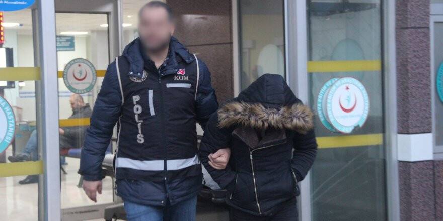 Cinayet firarisini sahte pasaport ve kimlikle yurt dışına çıkaran şüphelilere operasyon