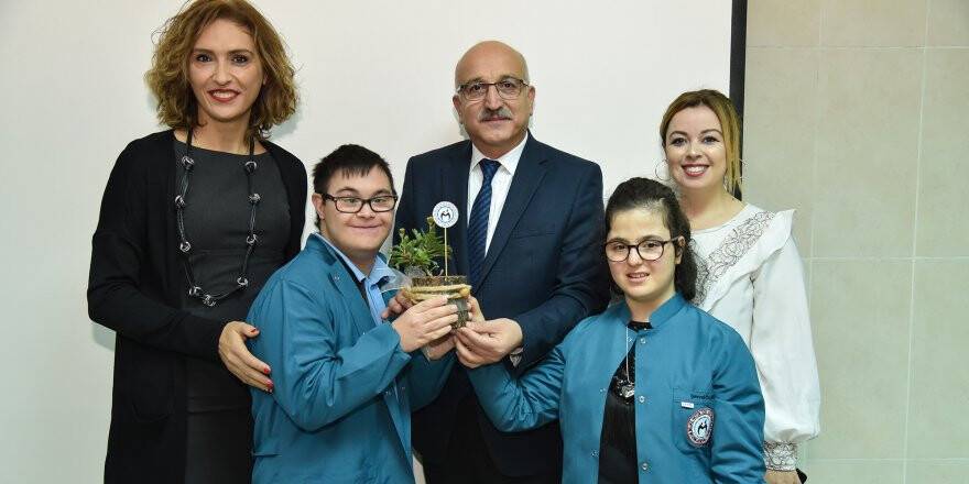 OKULLARIMIZ ÇİÇEK AÇMAYA DEVAM EDİYOR
