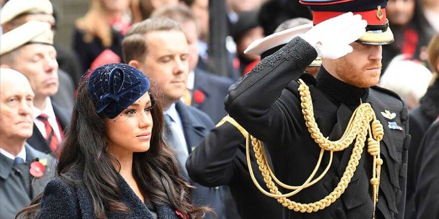 İngiltere'de Prens Harry ve eşi Kraliyet ailesi üst düzey üyeliğini bırakıyor