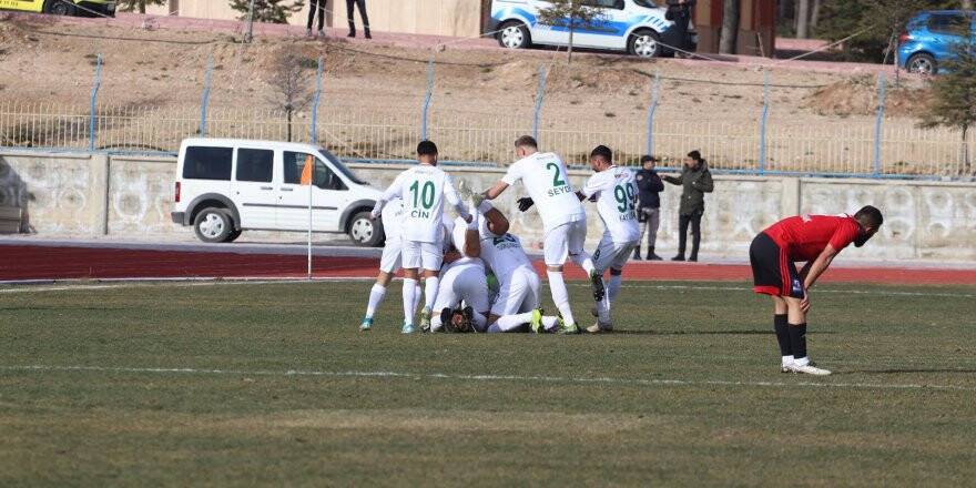 1922 Konyaspor galibiyetle başladı