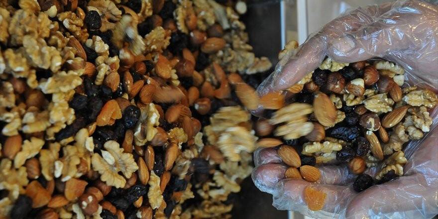 Türkiye'nin Kuru Yemiş İhracatı 2019'da 1,4 Milyar Dolara Ulaştı