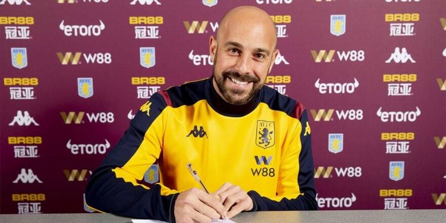 Aston Villa Kaleci Reina'yı Kiraladı