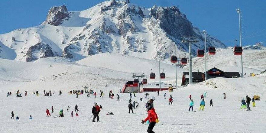 Erciyes Hafta Sonu 53 Kentten 90 Bin Kişiyi Ağırladı