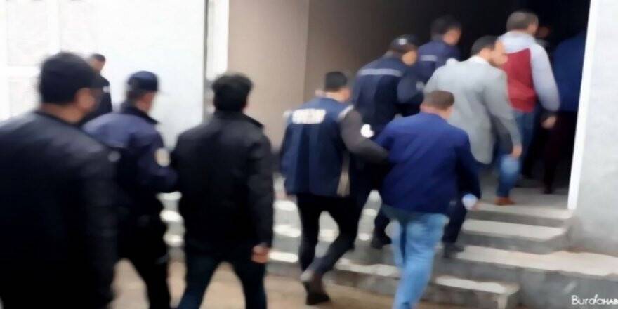 Konya Merkezli 20 İlde Fetö'nün Tsk'deki Yapılanmasına Yönelik Operasyon