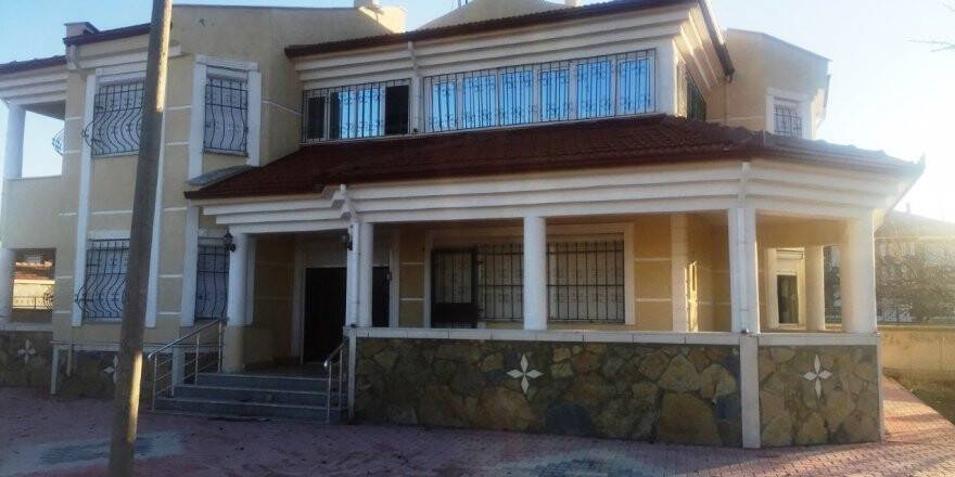 Kulu’da gurbetçinin evine hırsız girdi