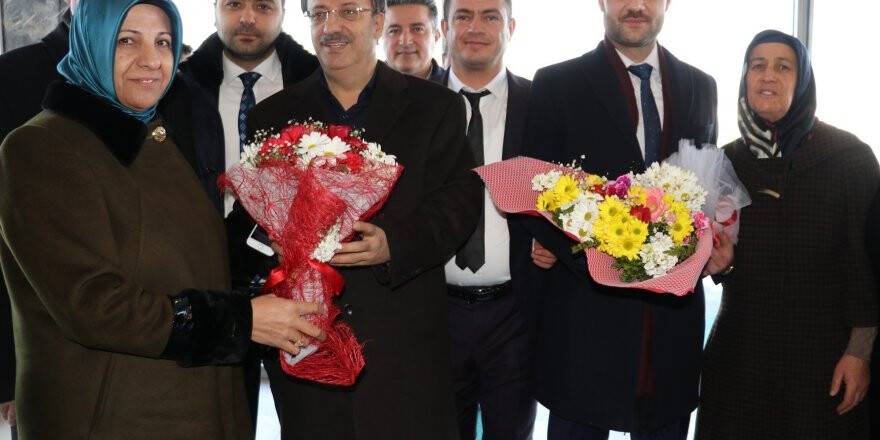 AK Parti ilçe başkanlarına coşkulu karşılama