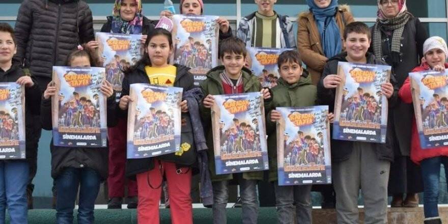 Özel Çocuklar Hayatlarında İlk Kez Sinemaya Gitti