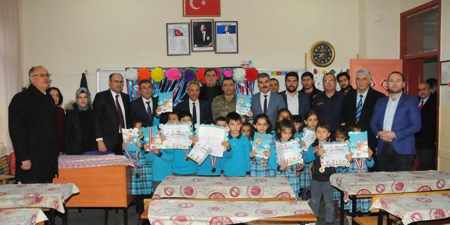 Akşehir'de 17 bin 645 öğrenci karne aldı
