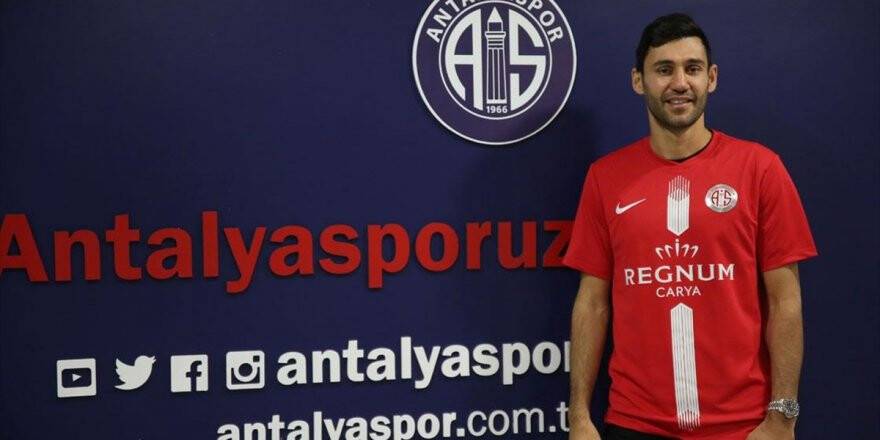 Antalyaspor Veysel Sarı'yı Transfer Etti