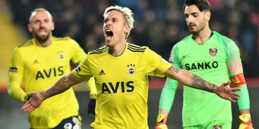 Fenerbahçe Perdeyi 3 Puanla Açtı