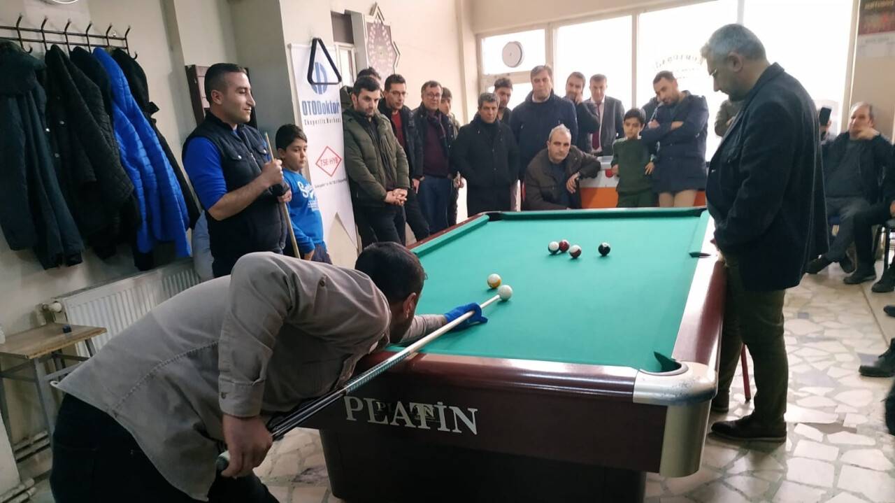 Yunak’ta bilardo turnuvası