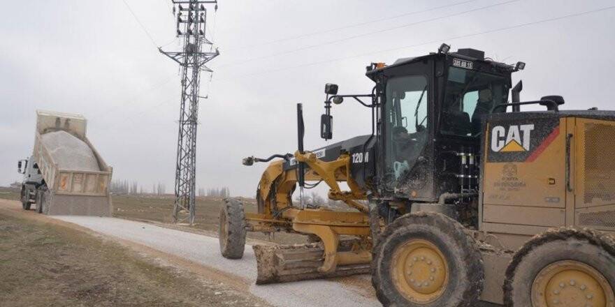 Ereğli Belediyesi yol bakım ve onarım çalışmalarına devam ediyor