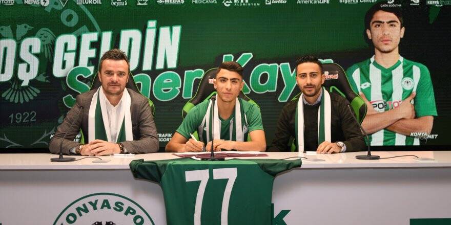 Şener Kaya ile profesyonel imza